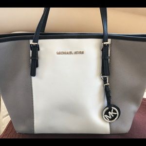 Michael Kors Medium Tote